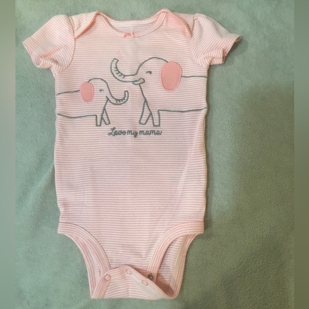 Carter’s Love My Mama Elephant Short sleeve onesie pant set Size 12 months - Picture 2 of 7